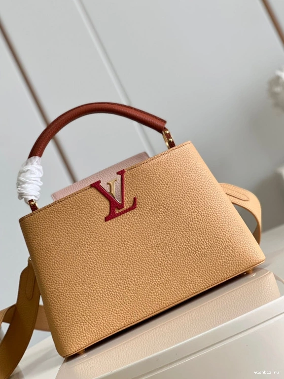 WIS CAPUCINES VUITTON MM LOUIS 0719